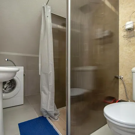 Duplex Oliva شقة فندقية 3*