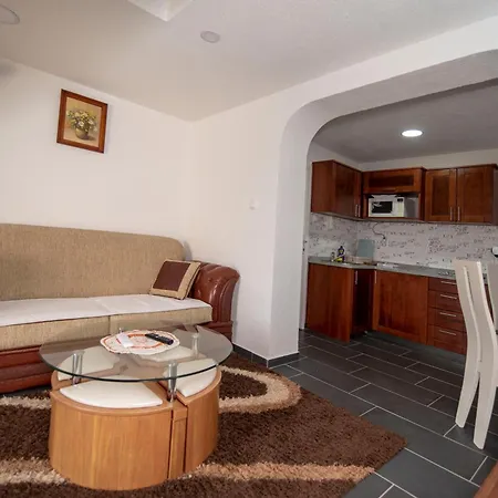 Duplex Oliva شقة فندقية 3*