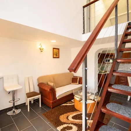Duplex Oliva شقة فندقية تريبينيي