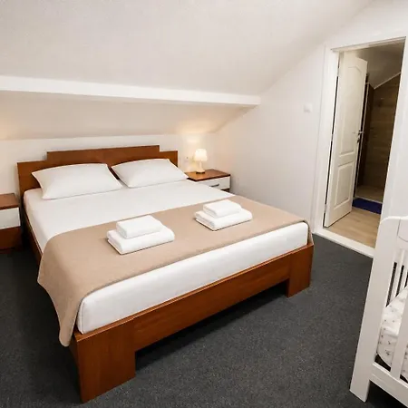 شقة فندقية Duplex Oliva 3*
